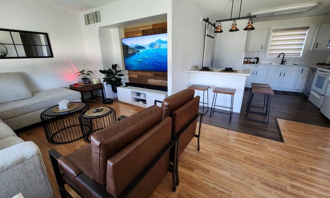 Winnipeg Casa | Bungalow House Winnipeg -Short Term/Monthly Rental