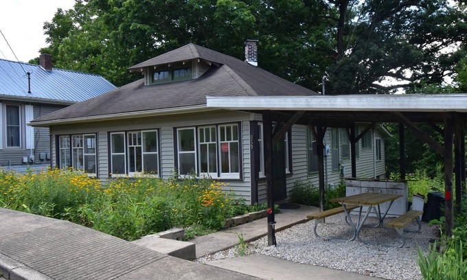 French Lick Casa | Bungalow in Bloom
