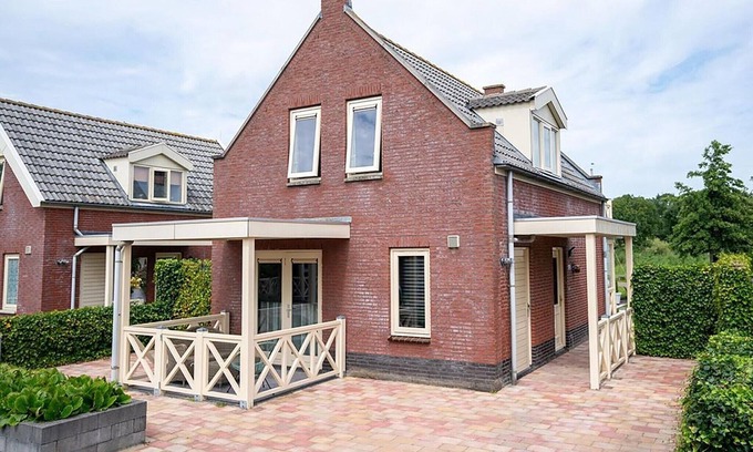 Municipality of Nissewaard Casa | Bungalow en Zuytland junto al Agua y Naturaleza