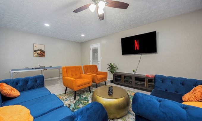 Galloway Casa | Bungalow-Pet Friendly-King Bed-Fenced-Table Tennis