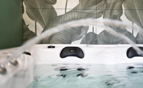 Loubezs-Bernac Casa | Burbujas de amor - gîte avec spa et sauna privatifs