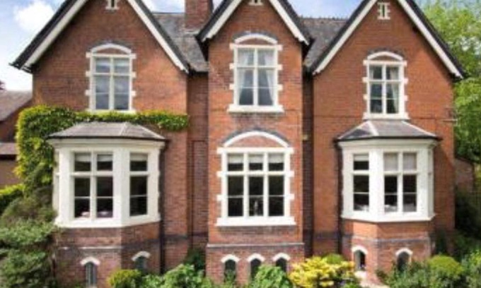 Boraston Cama Y Desayuno | Burleigh House B and B