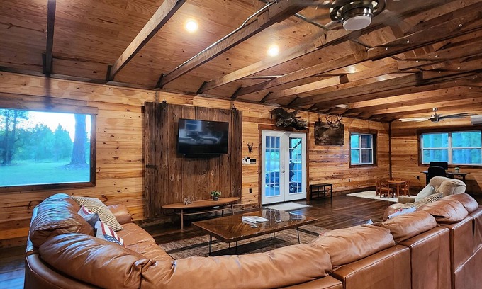 O Brien Cabina | Burnt Pine Ranch- Springs Retreat