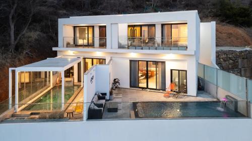 Gangseo District Casa | Busan nunuhouse poolvilla Pension