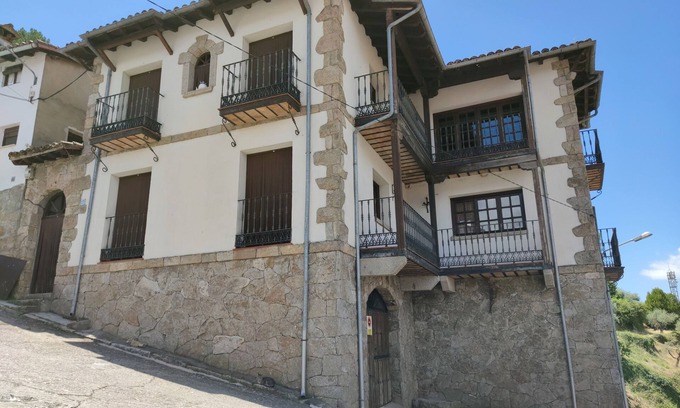 Santa Cruz del Valle Cabaña | Buscas una escapada de ensueño,Casa Rural El Mirador del Pico Apta para mascotas