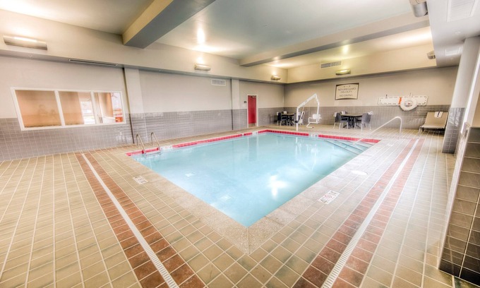 Columbus Apartamento | Centro de negocios + piscina cubierta + gimnasio | ¡Solo 1 milla a OSU!