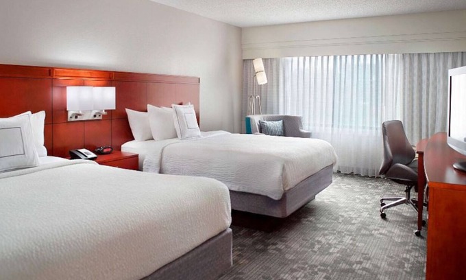 Hapeville Hotel | Business-Friendly Hotel in Atlanta – Modern Rooms with Comfort & Convenience
