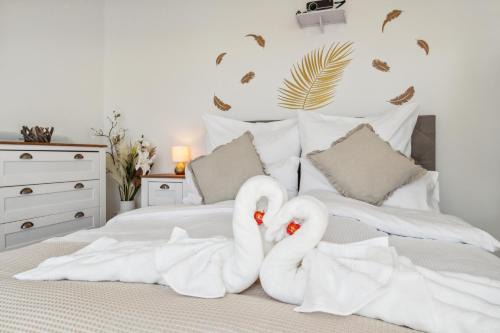 Brugg Apartamento | Business I Family Apartment I 1-4 Personen - Aare Blick, nahe Altstadt I Beamer - 99" Leinwand I Terrassen Lounge und Parkplatz