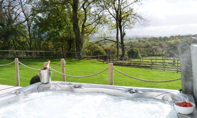 Llandrindod Wells Casa | Bwthyn Dulas - Tres Habitaciones Casa, Capacidad 6