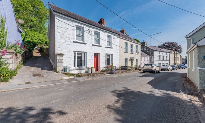 Llansteffan Casa | Bwthyn y Bardd - Tres Habitaciones Casa, Capacidad 6