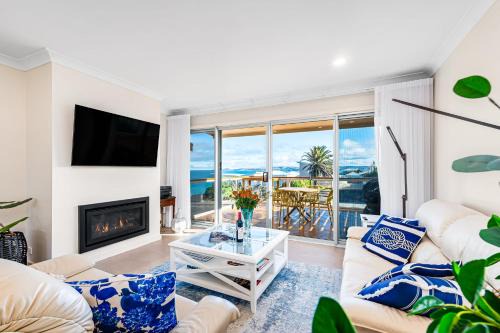 Port Elliot Casa | bythesea-Beachfront cosy fireplace pet friendly