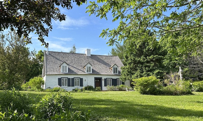Saint-Jean-de-l'lle-d'Orleans Cabaña | La maison de campagne. Ancestrale de 1669 à l'Île d'Orléans