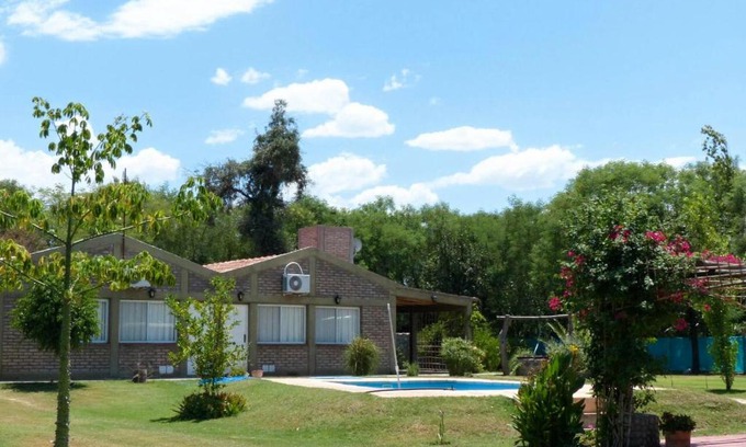 San Agustín de Valle Fértil Cabina | Cabañas La Rosita