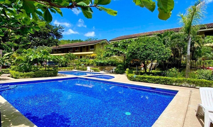 Playa Ocotal Condominio | Cabaña en el Sol (Cabin in the Sun)