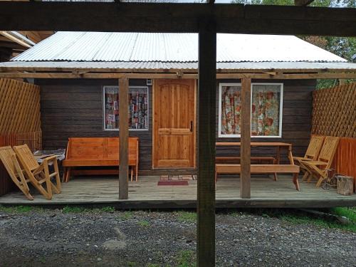 Pucon Apartamento | Cabaña frente a la entrada de los ojos del caburgua