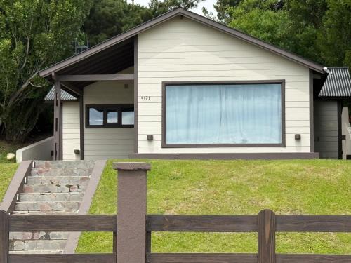 Macrozona Bahía Redonda y Primeros Faldeos Casa | Cabaña patagónica 2