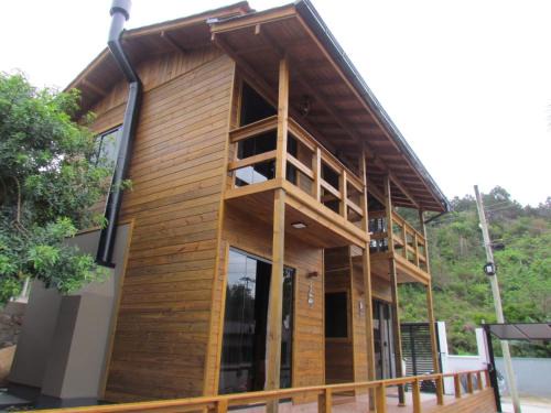 Governador Celso Ramos Casa | Cabanas LUPE Pedro