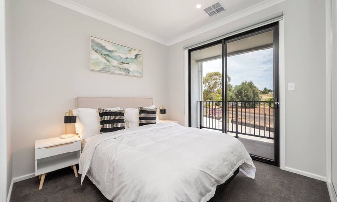 McLaren Vale Villa | Cabernet Sauvignon Villa