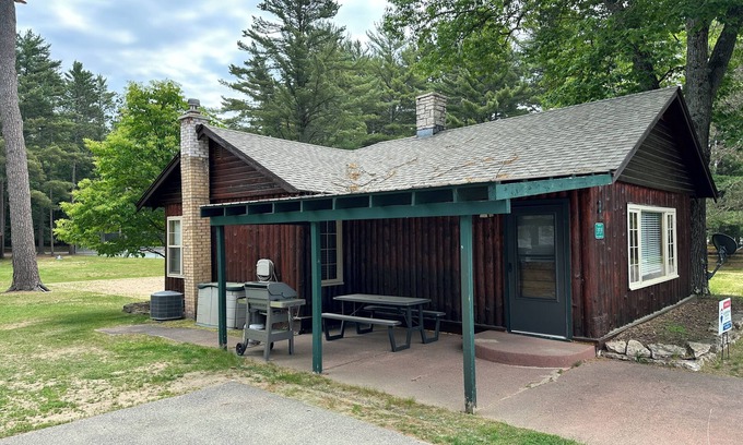 Eagle River Cabina | Cabin 2 by Eagle Waters Resort