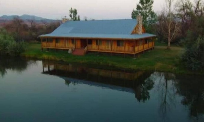 Thermopolis Cabina | Cabin 3 .