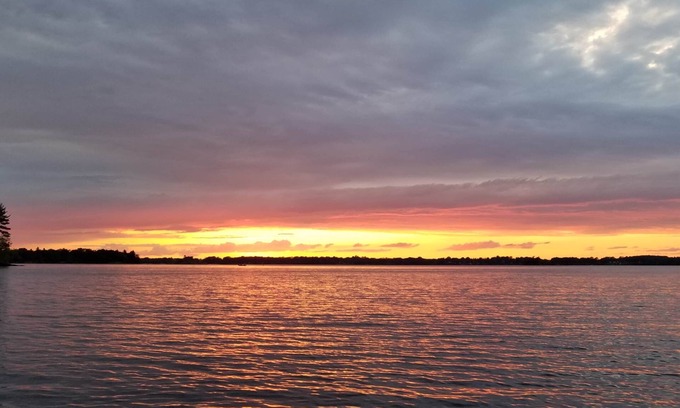 Brier Hill Cabina | Cabin 3 w/ Dock Access *BEAUTIFUL LAKE VIEW*