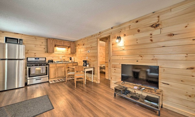 Wellston Casa | Cabin in The Huron-Manistee National Forest!