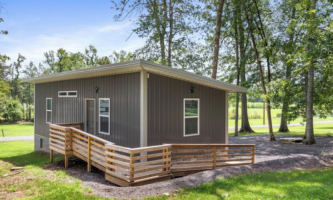 Mount Juliet Cabina | Cabin Near Nashville - Sleeps 9!
