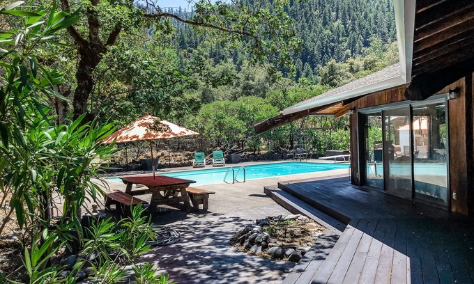 Burnt Ranch Casa | Cabin near the river with private pool, wood-burning fireplace & patio