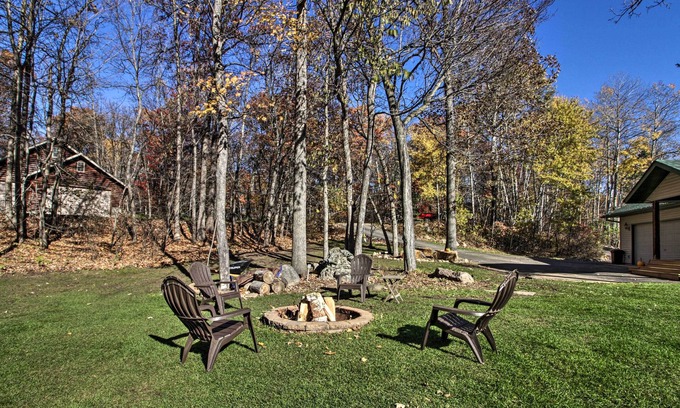 Breezy Point Cabaña | Cabin w/ Fire Pit & Movie Room, 1 Mi to Lake