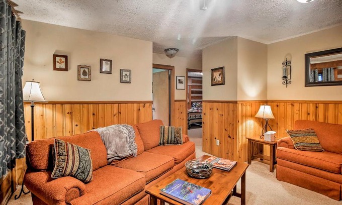 Bryson City Casa | Cabin with Mountain View