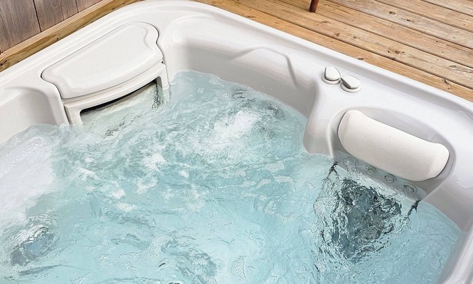 Dry Ridge Cabina | Cabin with Private HOT TUB! 8 minutes to Ark Encounter!