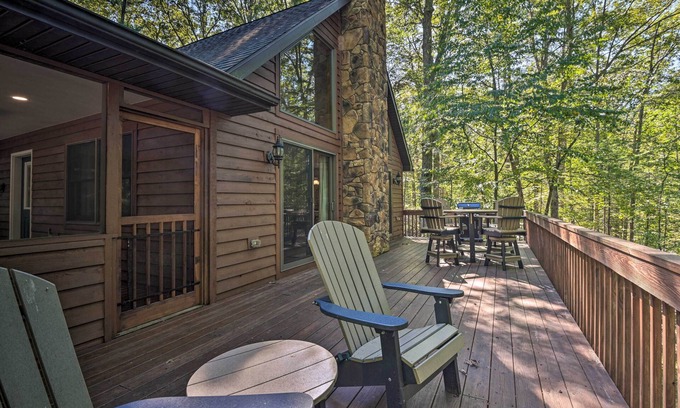 Great Cacapon Cabina | Cacapon River Cabin w/ Private River Access!