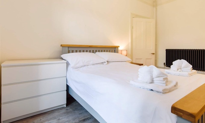 Newport Condominio | Caerau Gardens by Propertri