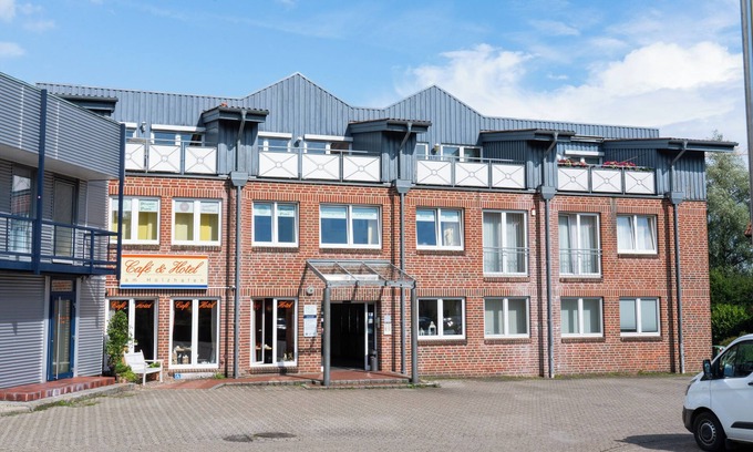 Stade Hotel | Café & Hotel am Holzhafen