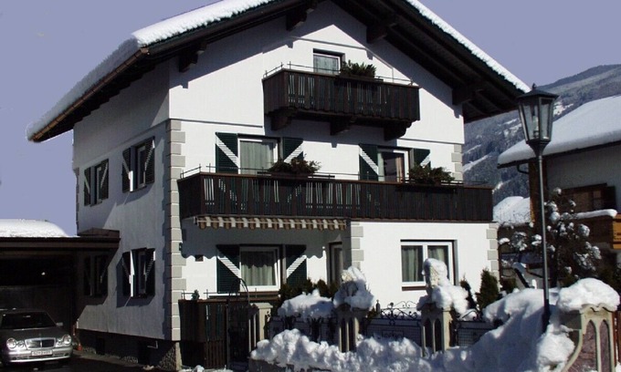 Zell am Ziller Casa | Casa de vacaciones Schweinberger en Zell am Ziller, tranquila, céntrica, cerca de la estación de esquí