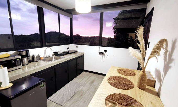 Sierra Casa | Calma Loft Monteverde Rainforest - Epic Views - Santa Elena