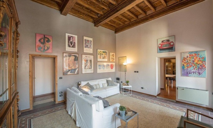 Prato Apartamento | APARTAMENTO HABITACIONES CAMBIONI