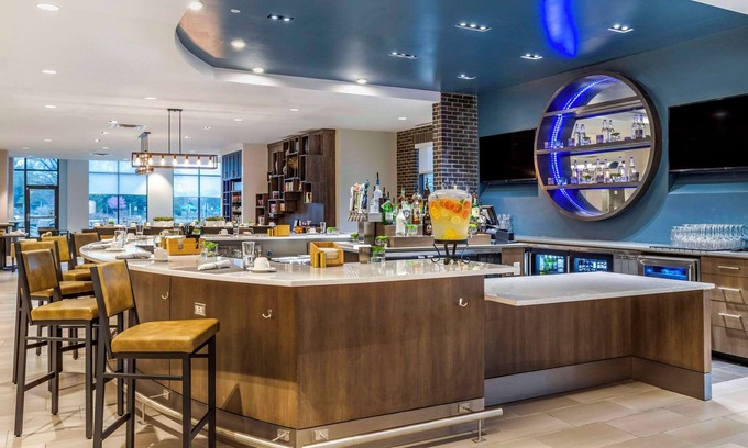 Rock Hill Hotel | Cambria Hotel Rock Hill - University Center