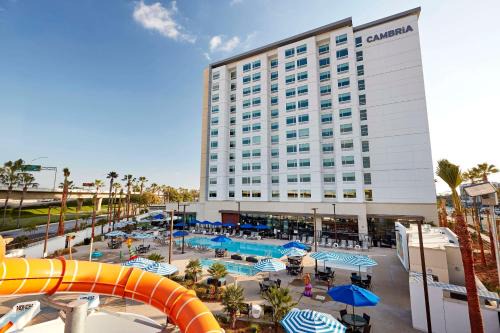 Anaheim Resort Hotel | Cambria Hotel & Suites Anaheim Resort Area