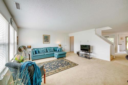 Camby Casa | Camby Home with 3 Living Areas and Community Pool!
