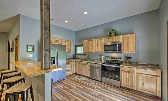 Bloomington Cabaña | Camp Monroe in Bloomington w/ Deck & Views!