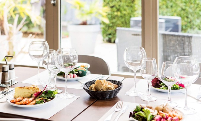 Saint-Germain-les-Corbeil Hotel | Campanile Evry Est - Saint-Germain les Corbeil