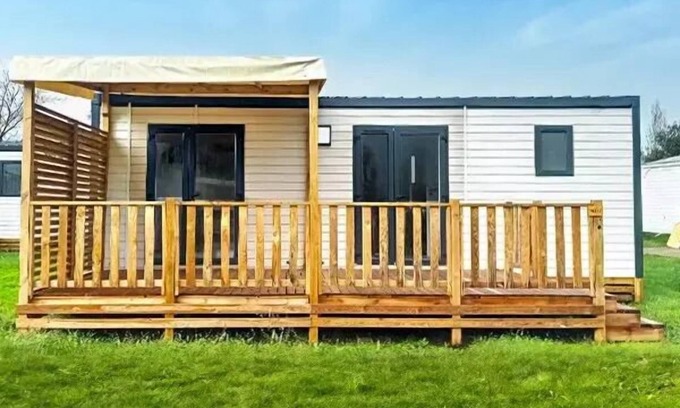 La Boissiere-de-Montaigu Casa | Camping Heart of Vendée*** - Mobile home Premium 3 rooms 4 people air-conditioned - TV