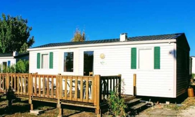 Verteillac Casa | Camping 3 étoiles - Piscine - eeefae