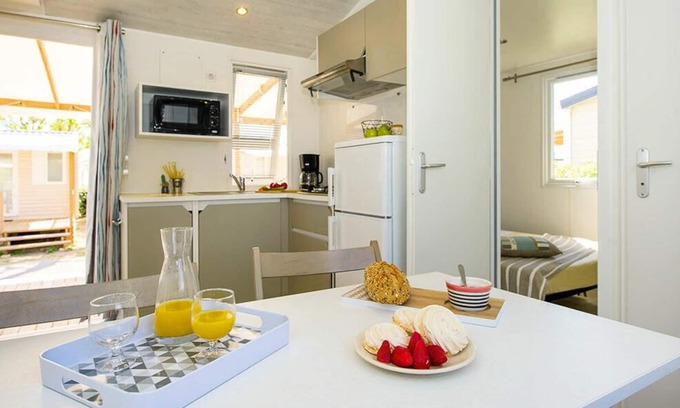 Albaron Casa | Camping Le Crin Blanc *** - Cozy 3-room mobile home for 4 adults and 1 child under 12