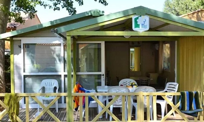 Saint-Cyprien Plage Chalet De Esquí | Camping Le Soleil de la Méditerranée ***** - Chalet Comfort 3 rooms 4 adults + 2 children - TV