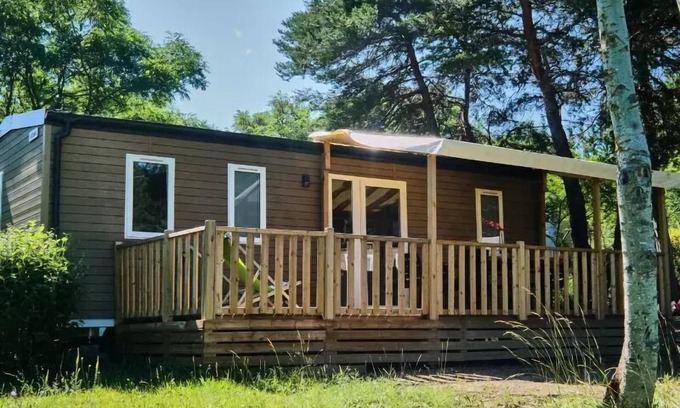 Recoubeau-Jansac Casa | Acampar Couriou **** - Confort Casa móvil Plus 4 Habitaciones 6 Personas