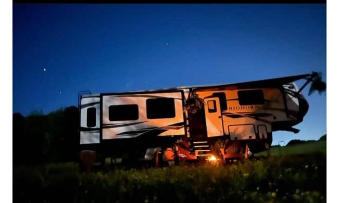 Duncanville Casa | Camping or Glamping you decide! Near Tuscaloosa.