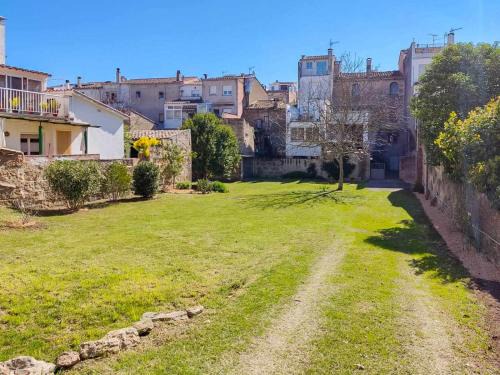Banyoles Casa | Can Janot - Casa con jardín cerca del lago