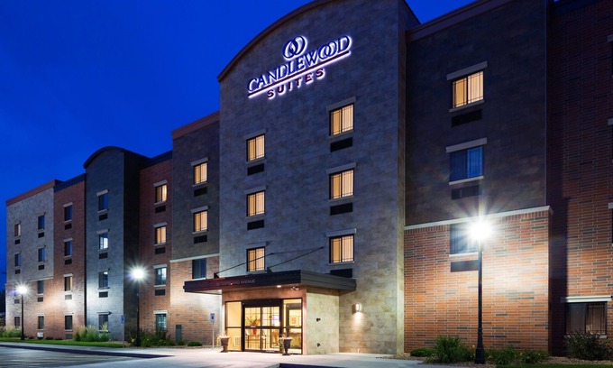La Crosse Hotel | Candlewood Suites La Crosse N by IHG